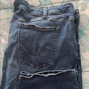 Silver Jeans Women’s Elyse Capri Dark Blue Denim